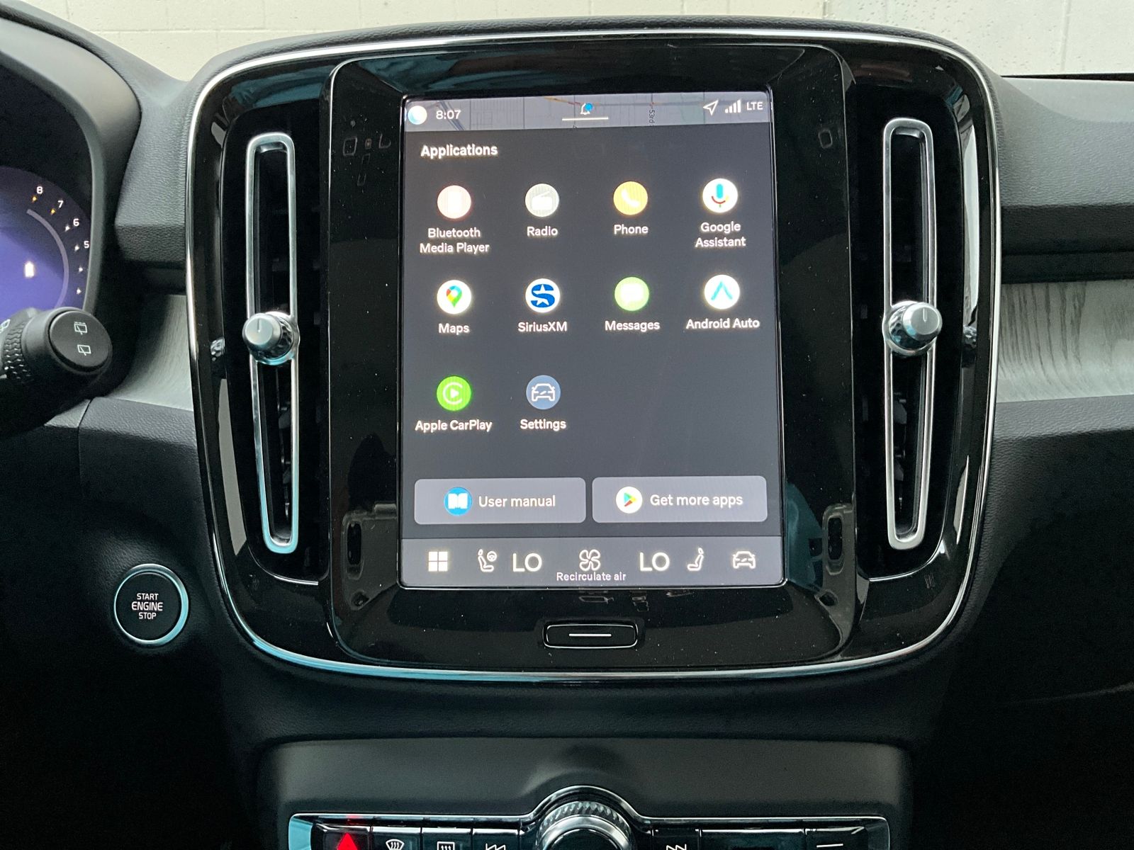 2026 Volvo XC40 Plus - Photo 18