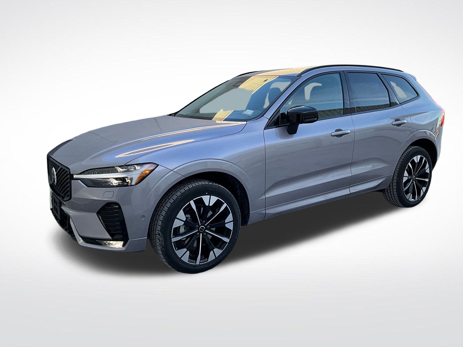 2026 Volvo XC60 B5 Plus Dark AWD's photo