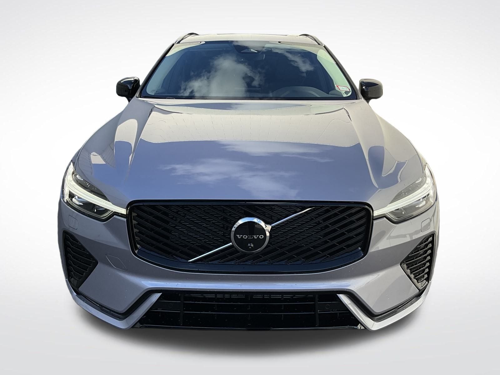 2026 Volvo XC60 Plus - Photo 8