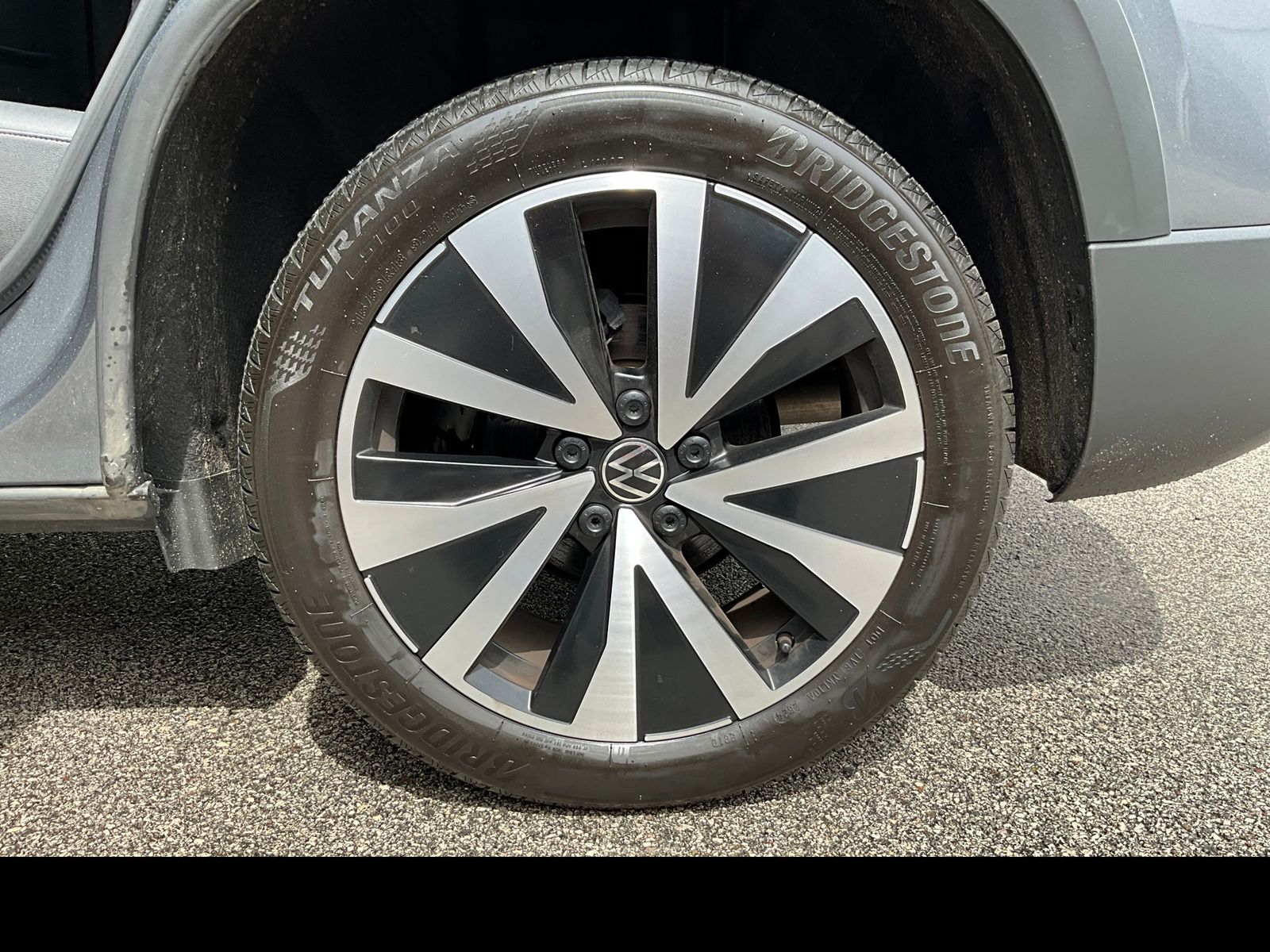 2024 Volkswagen Taos SE - Photo 14