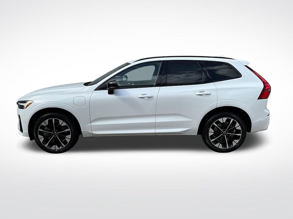 New 2026 Volvo XC60 plug-in hybrid T8 Plus SUV
