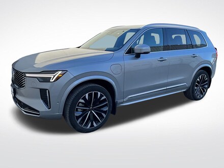 2025 Volvo XC90 plug-in hybrid T8 (2025.5) Plus 6-Seater SUV