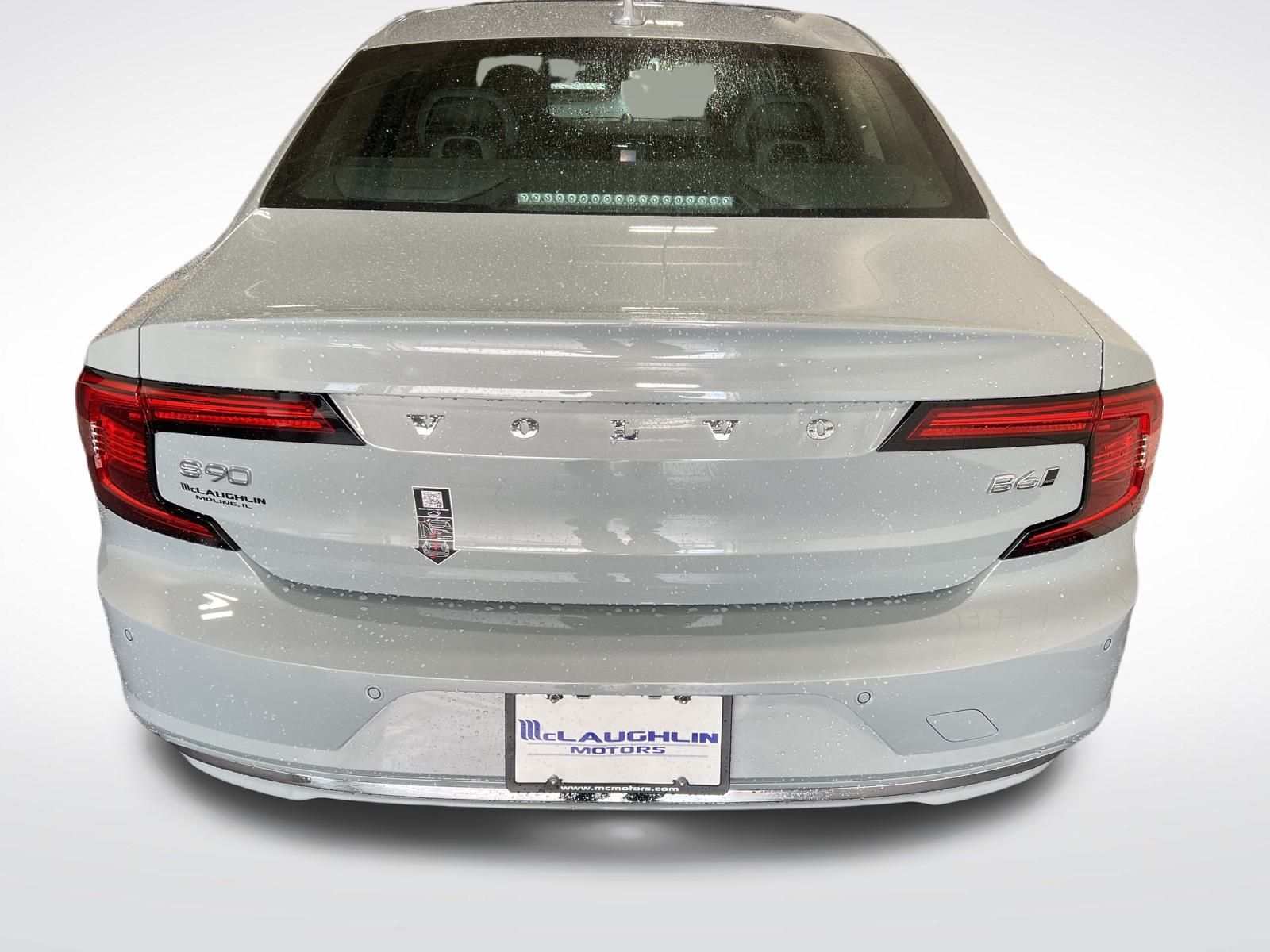 2024 Volvo S90 Ultimate photo 4