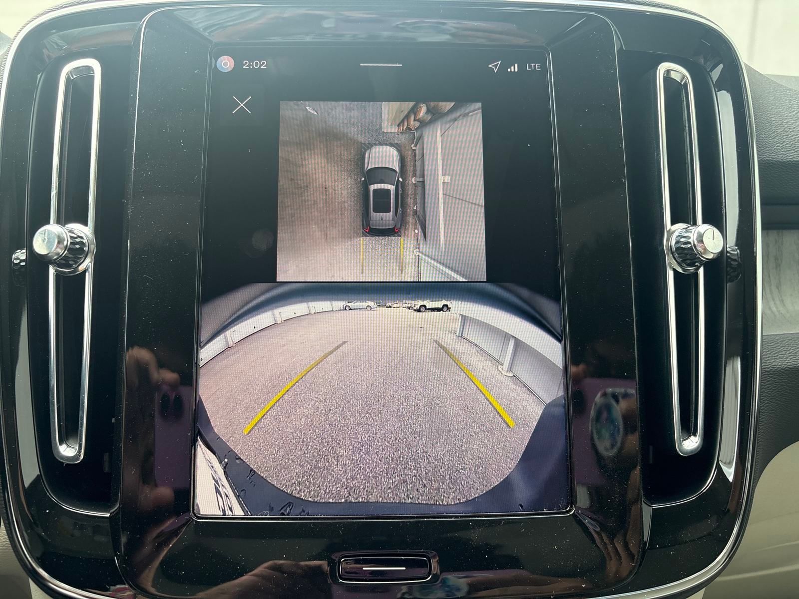 2026 Volvo XC40 Plus - Photo 21