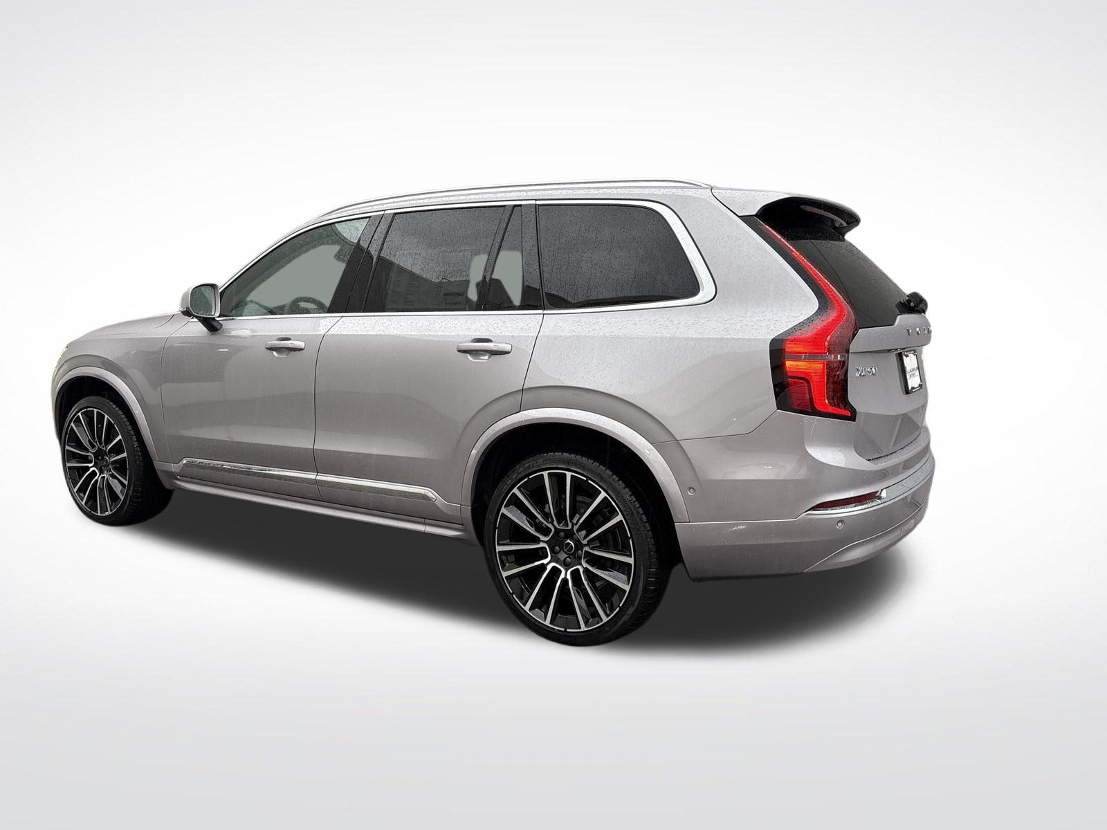 2026 Volvo XC90 Plus photo 3