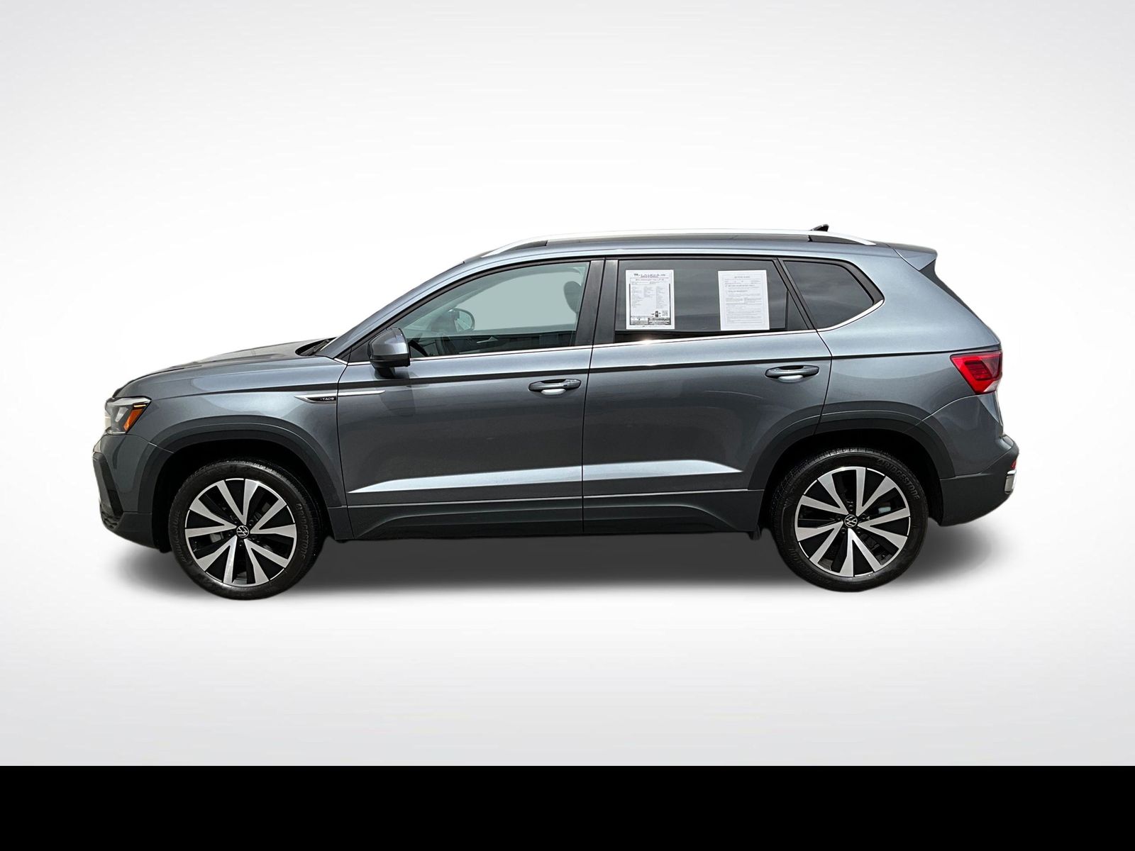 2024 Volkswagen Taos SE - Photo 13