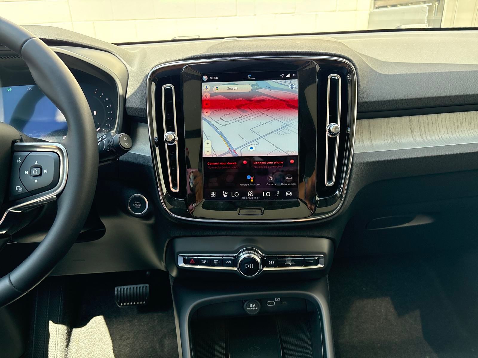 2026 Volvo XC40 Plus - Photo 23