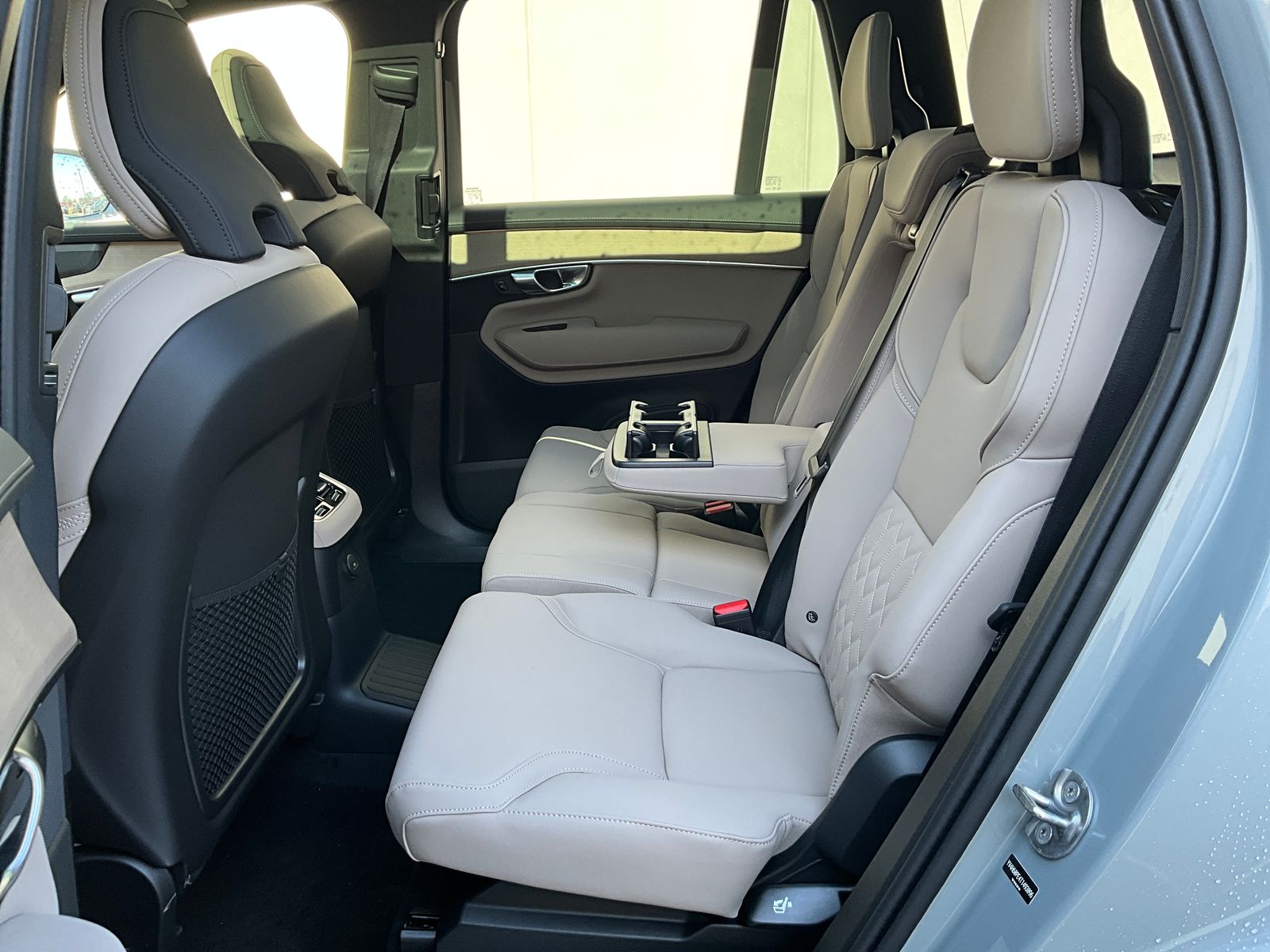 2026 Volvo XC90 Plus - Photo 29
