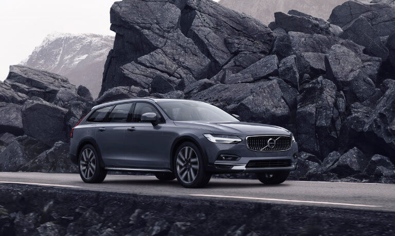 2023 Volvo V90 Cross Country Exterior Misty Mountain Curve