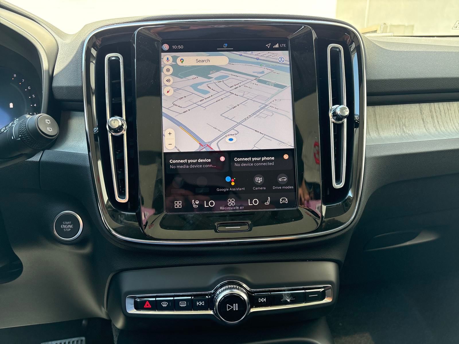2026 Volvo XC40 Plus - Photo 25