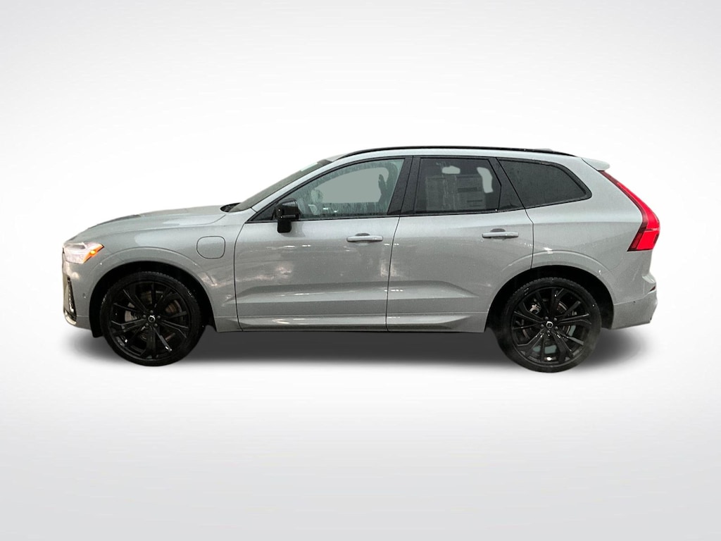 New 2026 Volvo XC60 plug-in hybrid T8 Ultra Black Edition SUV