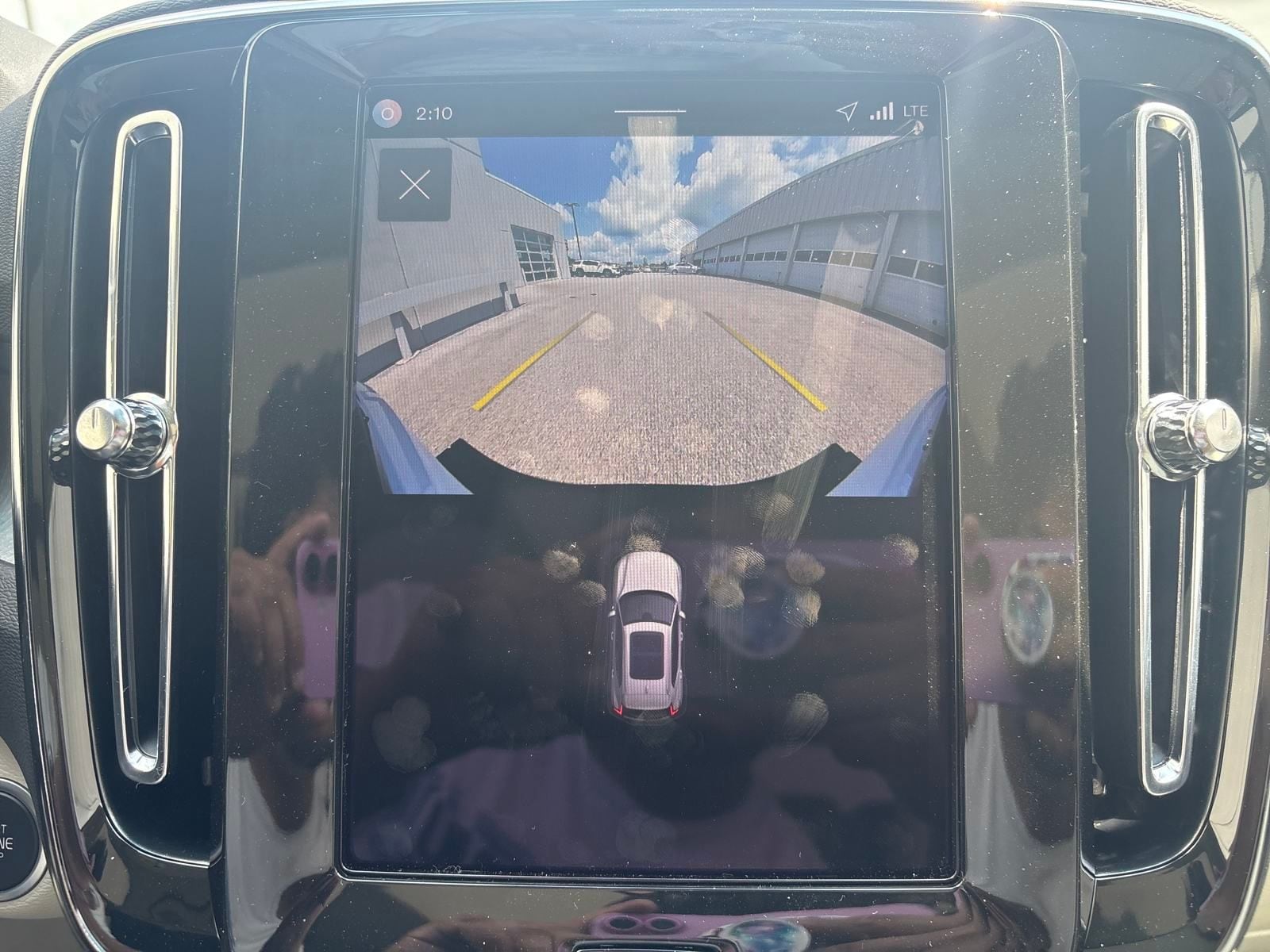 2026 Volvo XC40 Plus - Photo 23