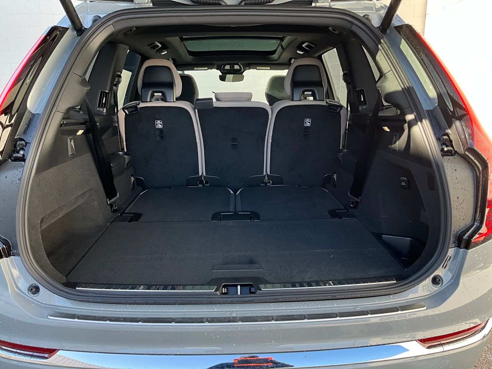 2026 Volvo XC90 Plus - Photo 26