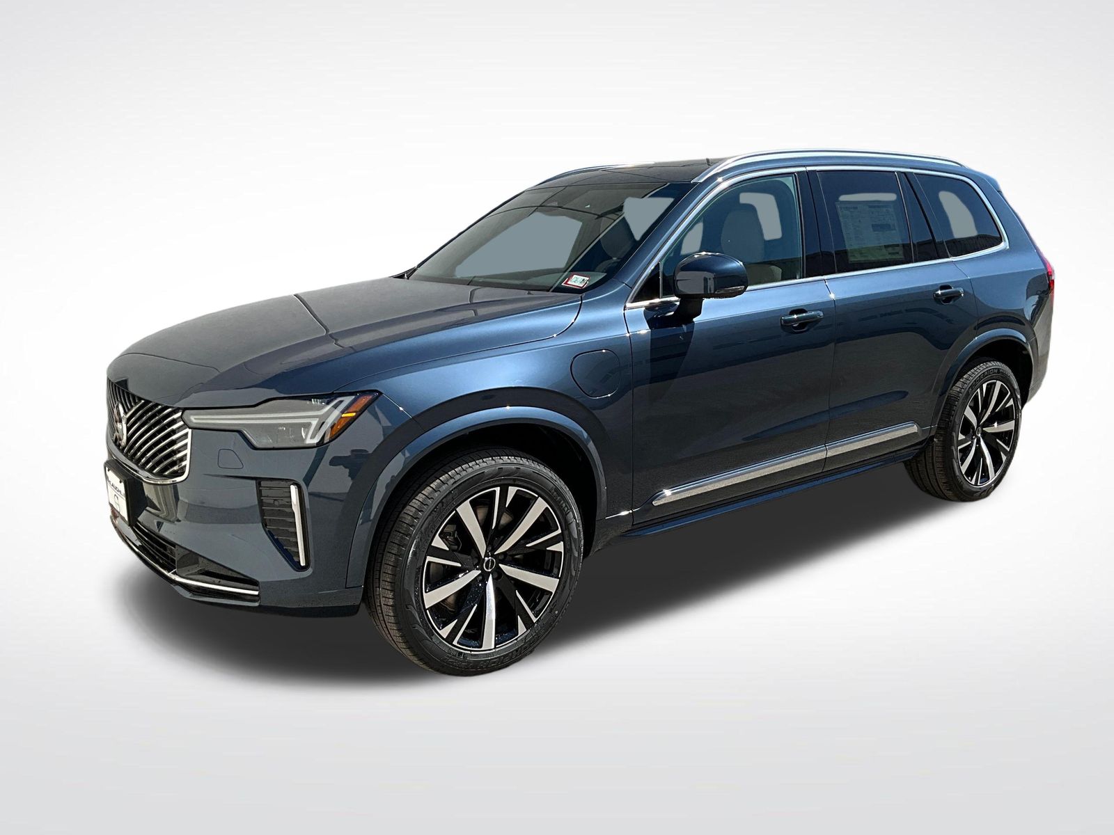 2026 Volvo XC90 T8 Recharge Core Bright 4WD's photo
