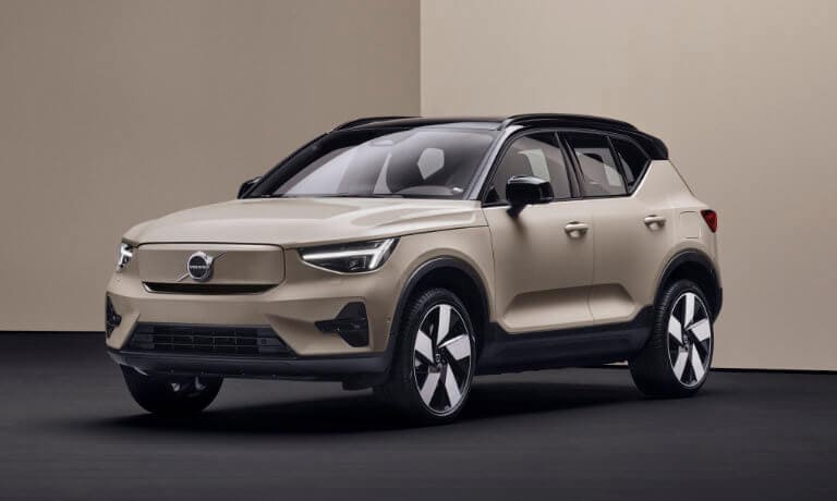 2025 Volvo EX40 Exterior Showroom