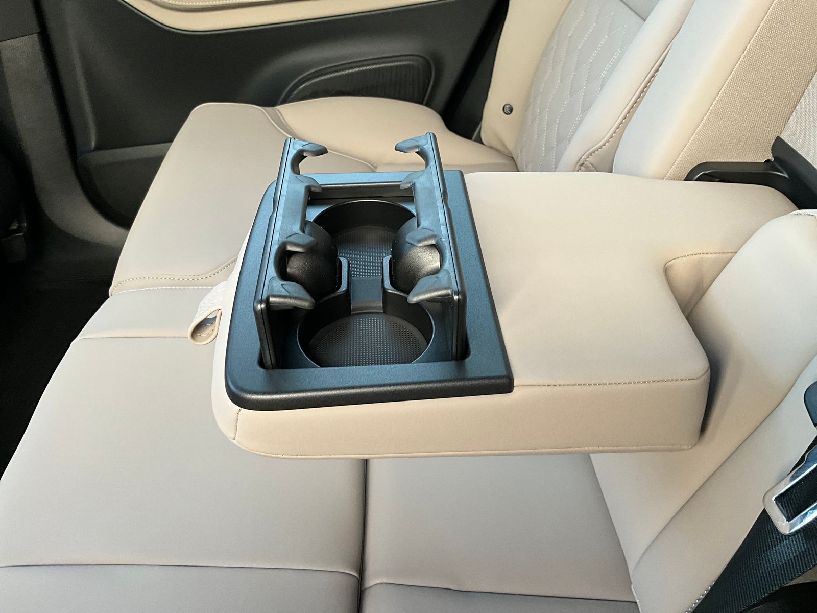 2026 Volvo XC90 Plus - Photo 30