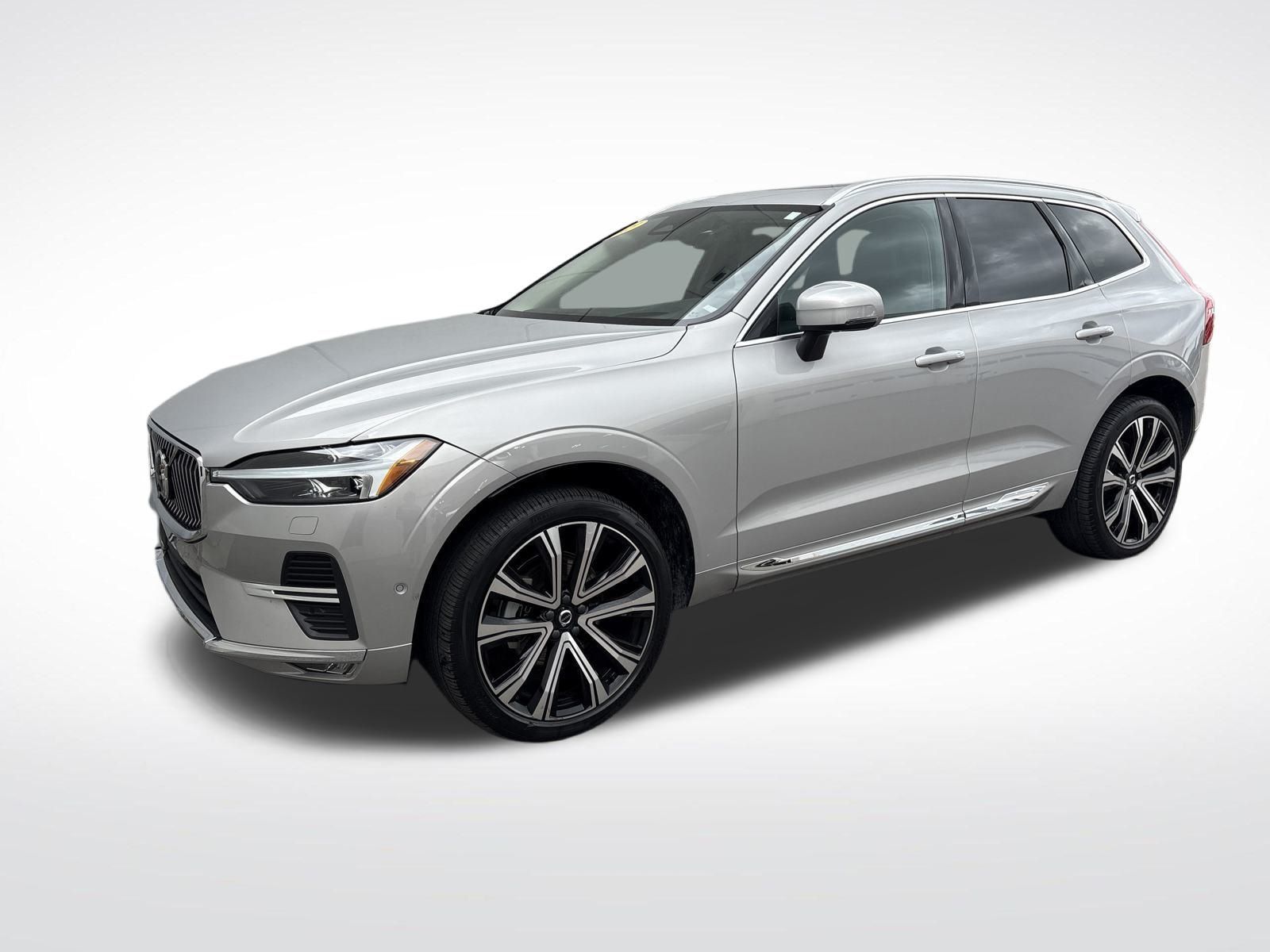 2023 Volvo XC60 Ultimate's photo