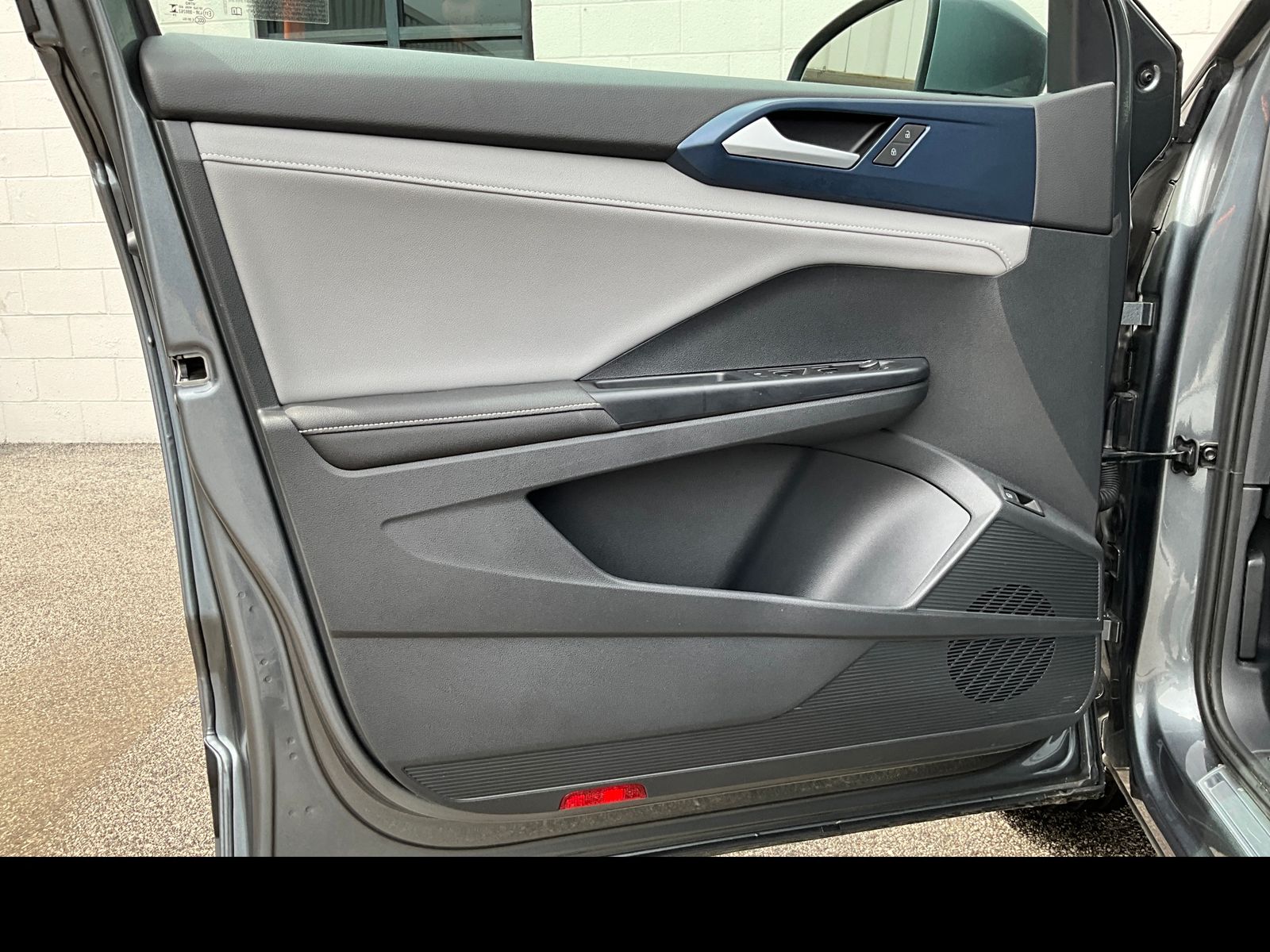 2024 Volkswagen Taos SE - Photo 23