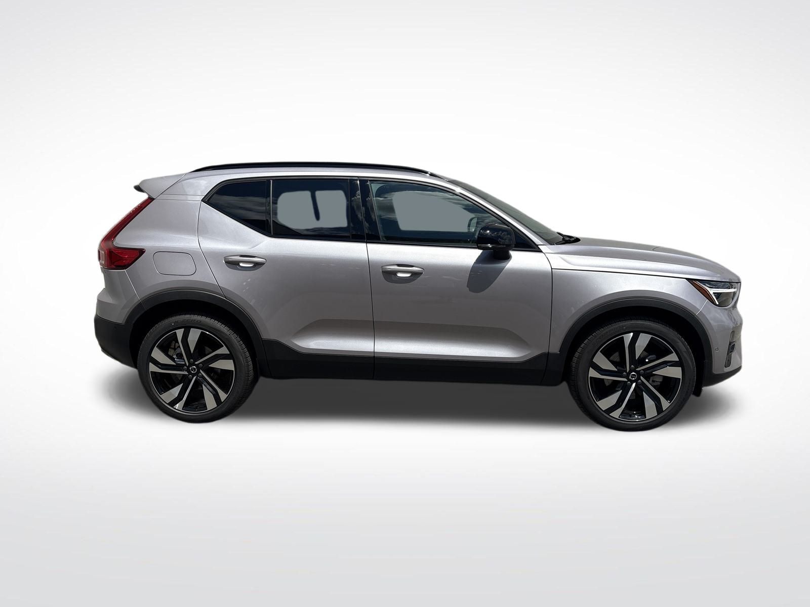 2026 Volvo XC40 Ultra - Photo 6