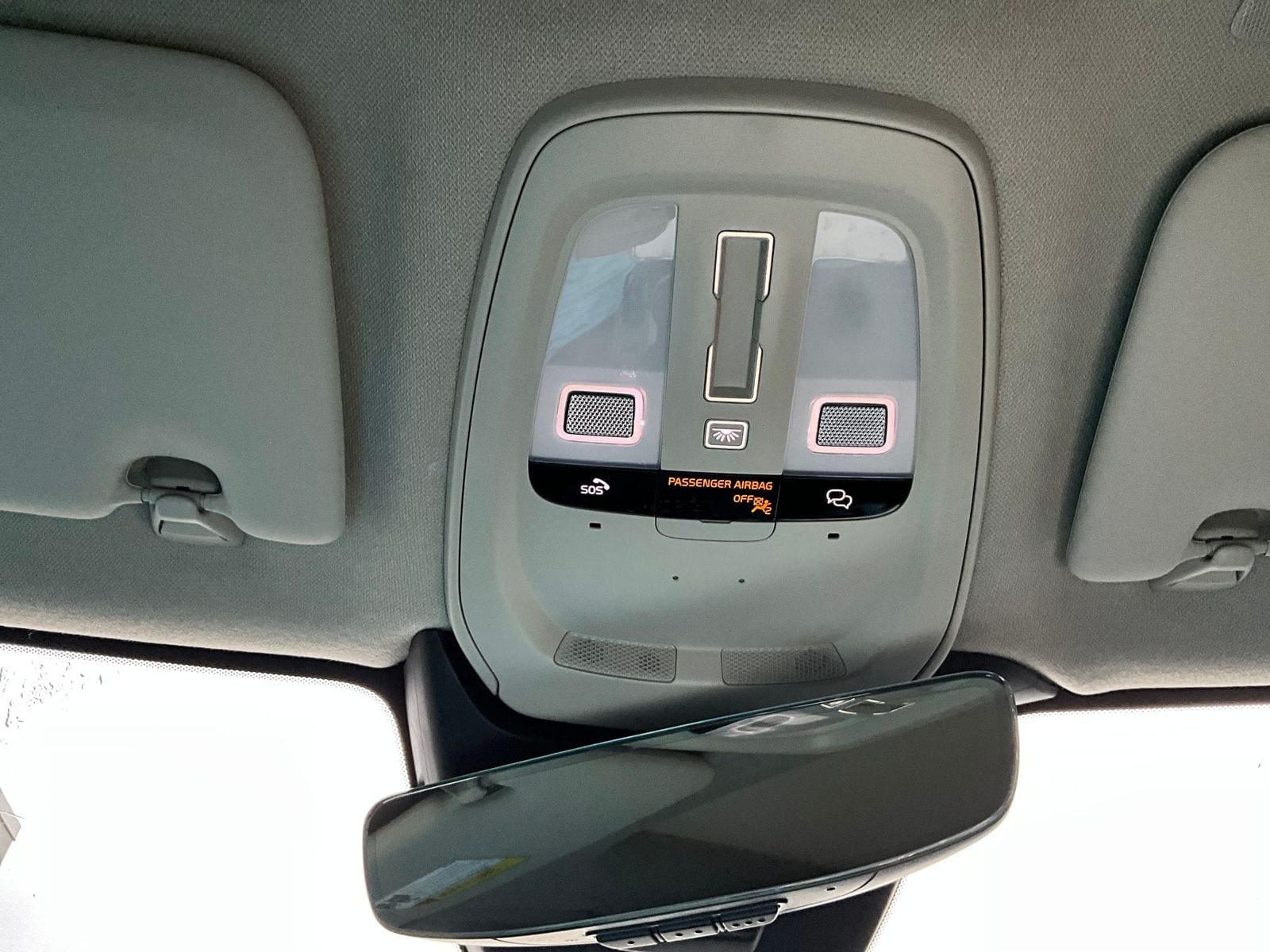 2026 Volvo XC40 Plus - Photo 17