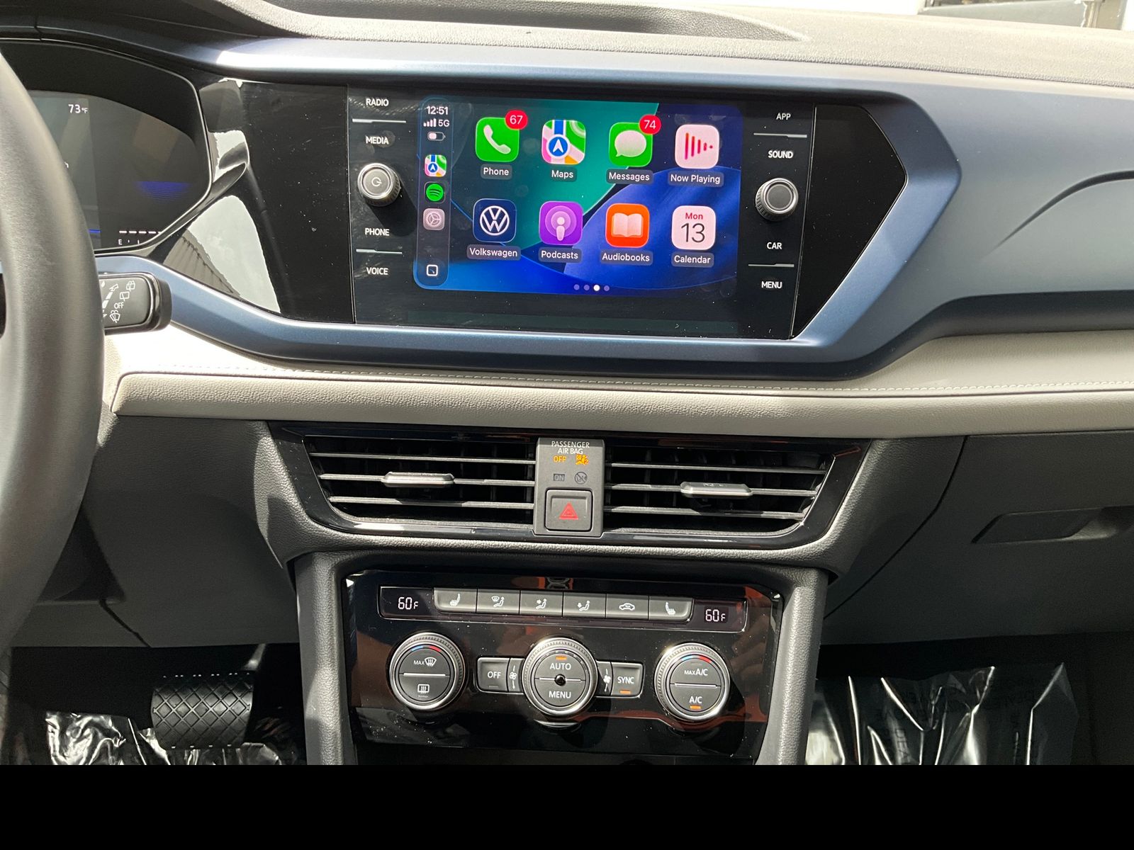 2024 Volkswagen Taos SE - Photo 5