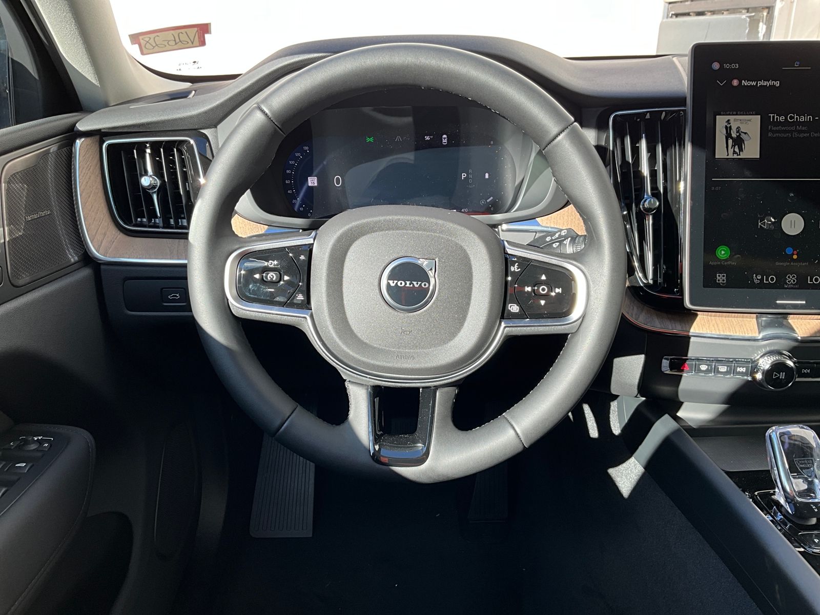 2026 Volvo XC60 Plus - Photo 14