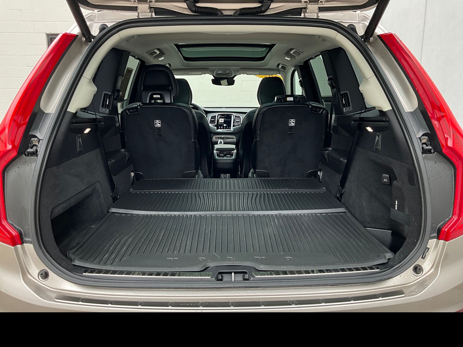 2023 Volvo XC90 Ultimate - Photo 11