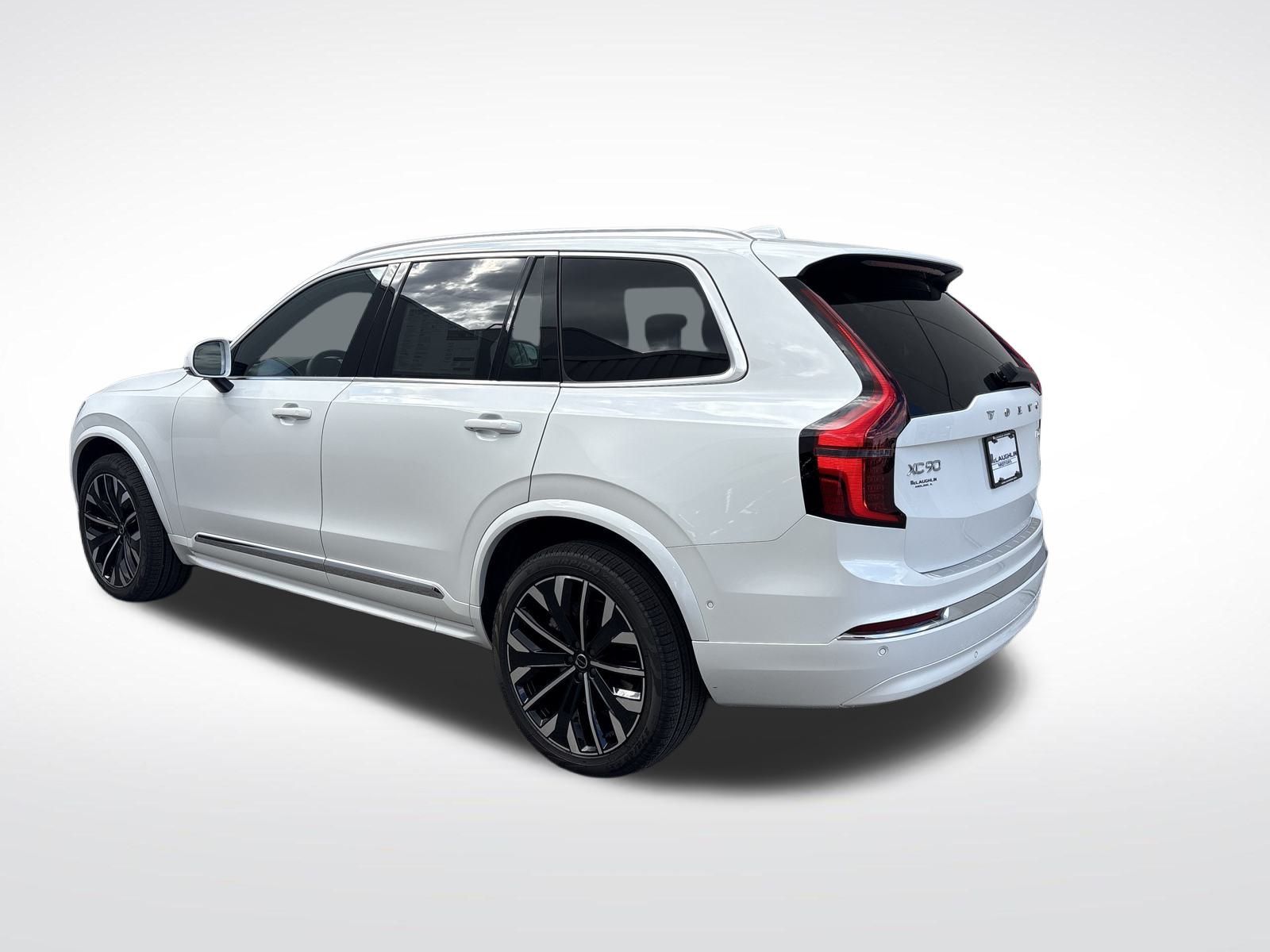 2026 Volvo XC90 Plus photo 2