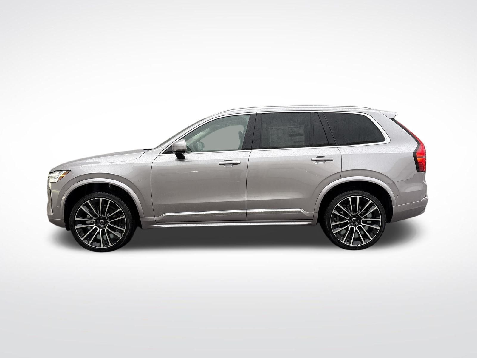 2026 Volvo XC90 Plus photo 2