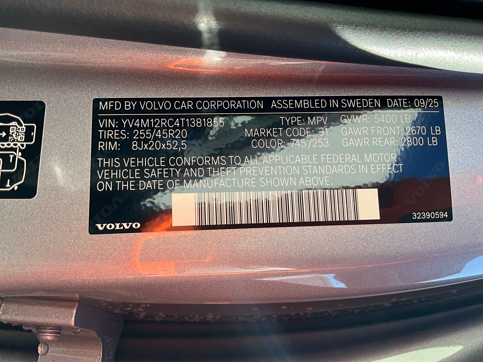 2026 Volvo XC60 Plus - Photo 36