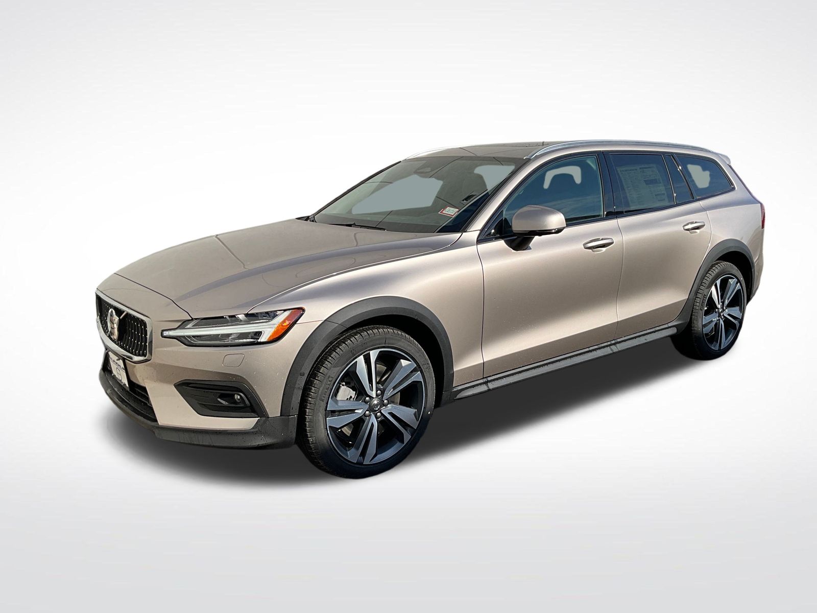 2026 Volvo V60 Cross Country B5 Plus AWD's photo