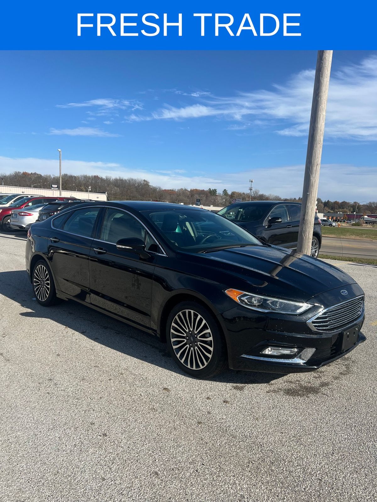 2018 Ford Fusion Titanium photo 2