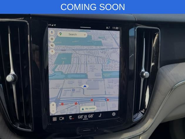 2023 Volvo XC60 B5 Plus photo 2