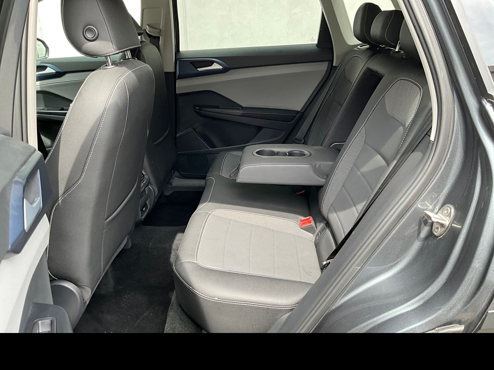 2024 Volkswagen Taos SE - Photo 9