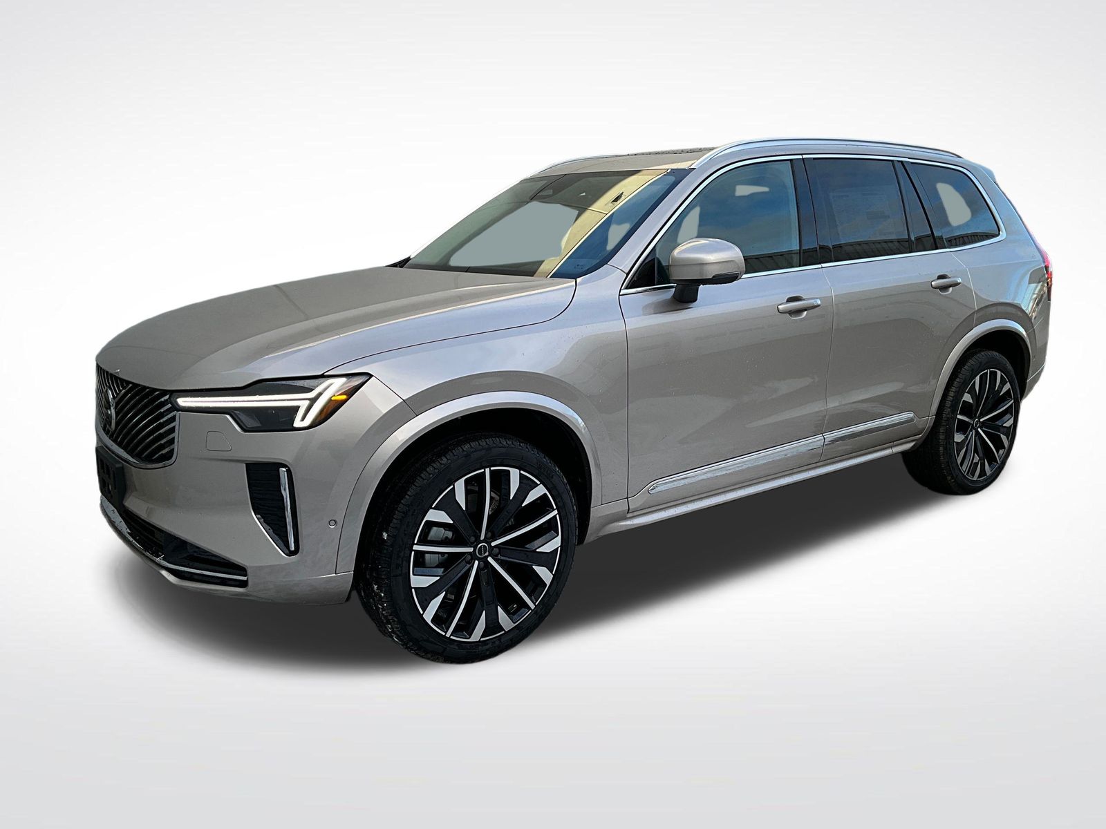 2026 Volvo XC90 Plus's photo