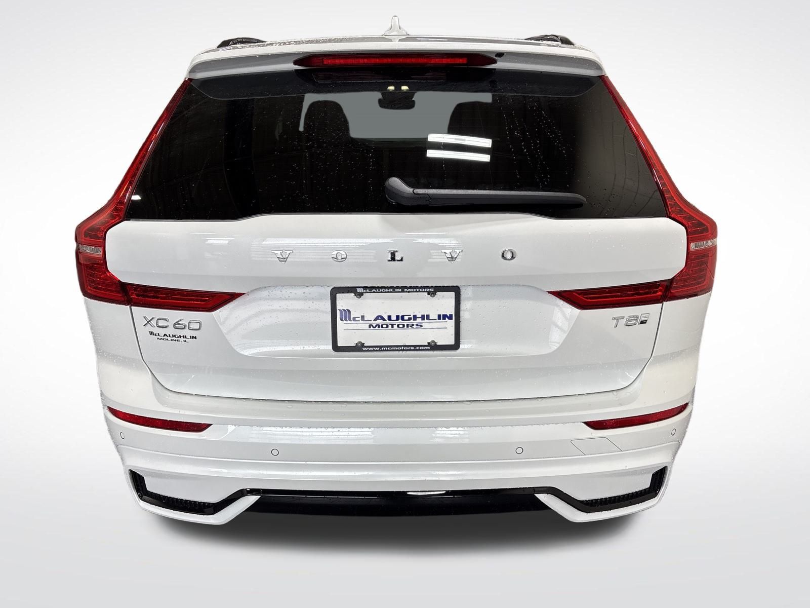 2025 Volvo XC60 Hybrid T8 Plus photo 4