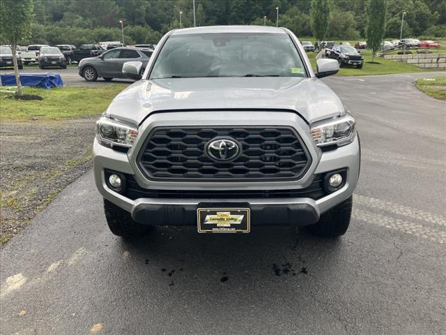 Used 2022 Toyota Tacoma TRD Off Road with VIN 3TMCZ5AN7NM455426 for sale in Hyde Park, VT