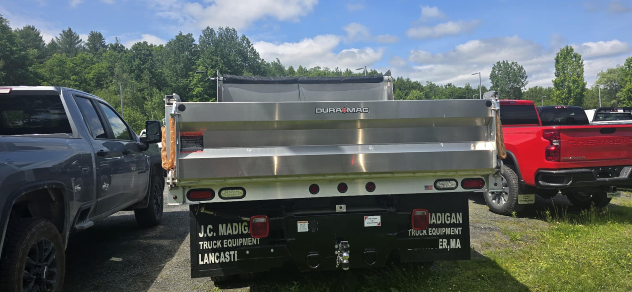 2024 Chevrolet Silverado 3500HD Work Truck photo 2