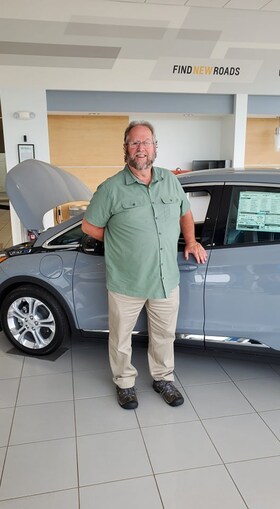 Staff member Bob Gillespie from ID_f15f8eaa9588
