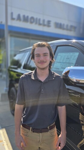 Staff member Tristan Thomas from ID_f15f8eaa9588