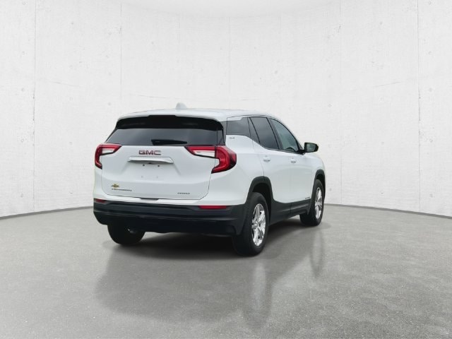 2024 GMC Terrain SLE - Photo 7