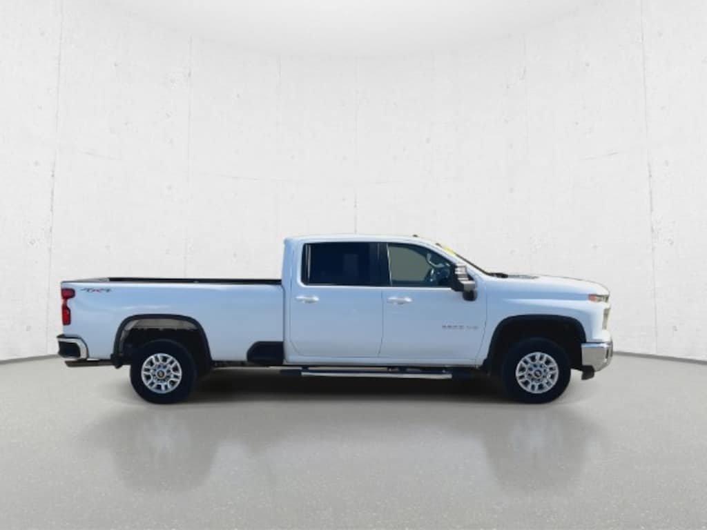 Used 2026 Chevrolet Silverado 2500 HD LT Truck Crew Cab