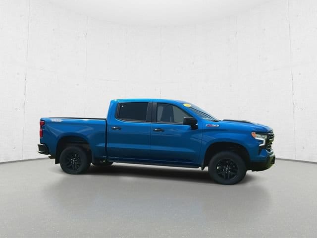 2023 Chevrolet Silverado 1500 LT Trail Boss - Photo 2