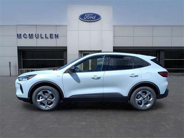 2025 Ford Escape ST-Line photo 2