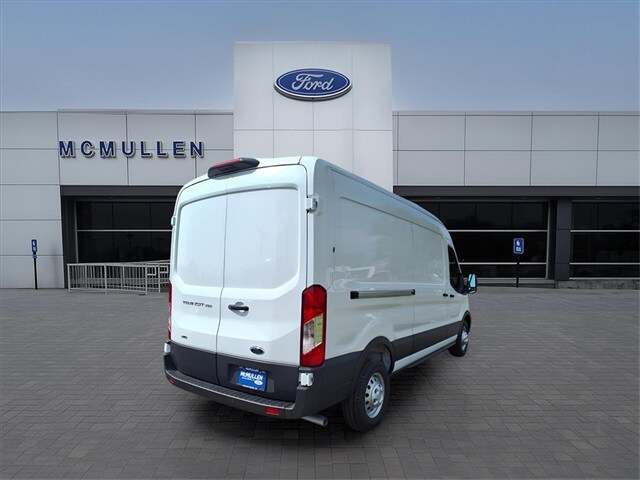 2025 Ford Transit photo 3