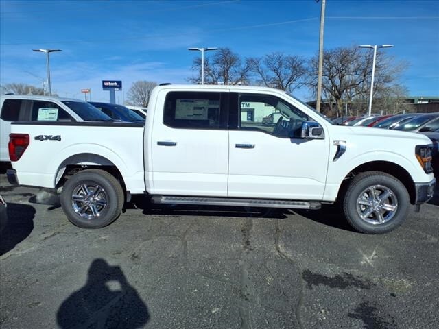 2025 Ford F-150 XLT photo 4