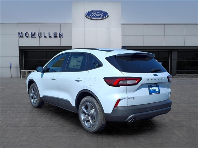 2025 Ford Escape ST-Line photo 3