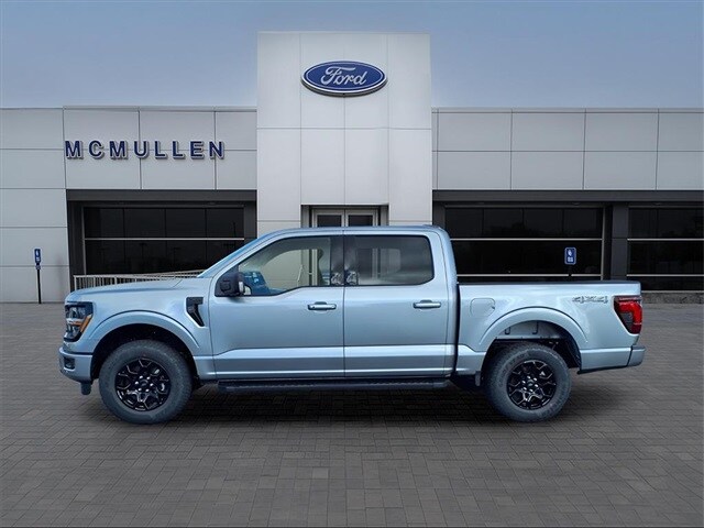 2025 Ford F-150 XLT photo 2