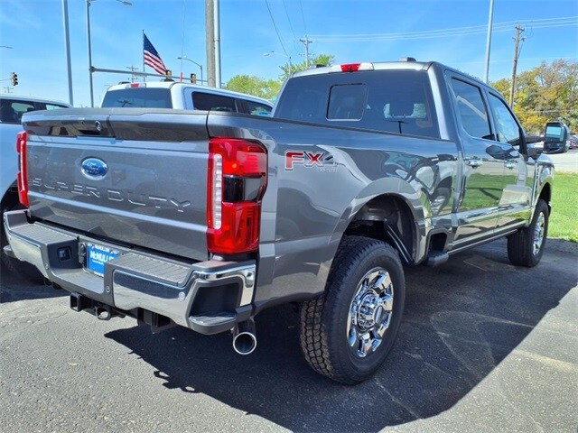 2025 Ford F-350 photo 4