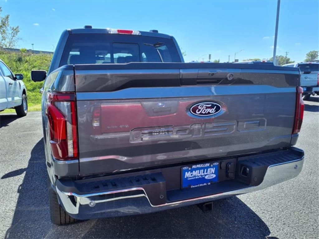 New 2025 Ford F-150 Lariat Truck